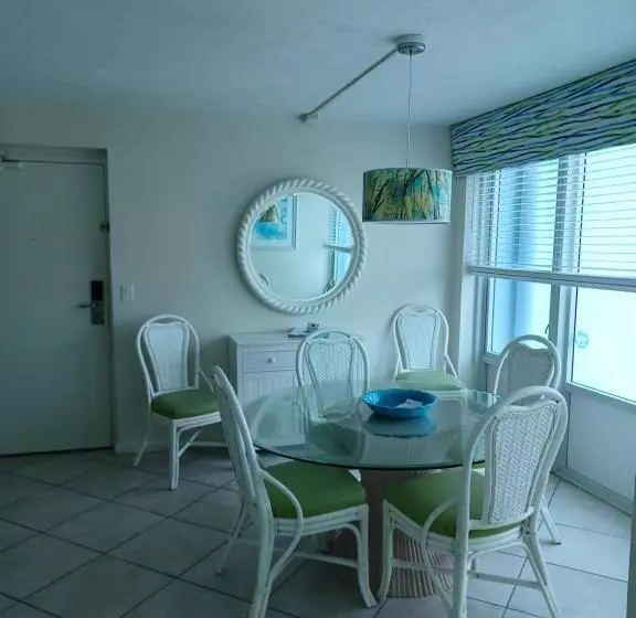 2ベッドルームスイートサイドシービュー, Islander Beach Resort  New Smyrna Beach