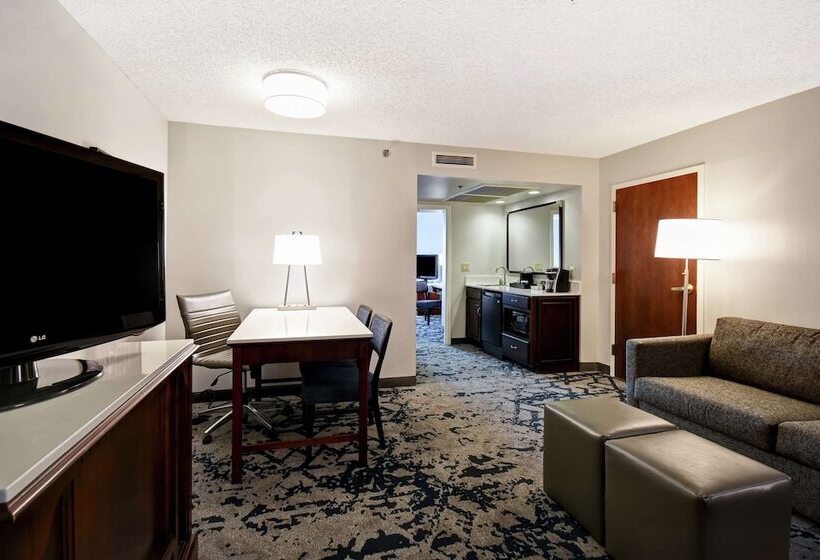 장애인을 위한 스위트, Embassy Suites By Hilton Montgomery Hotel & Conference Ctr
