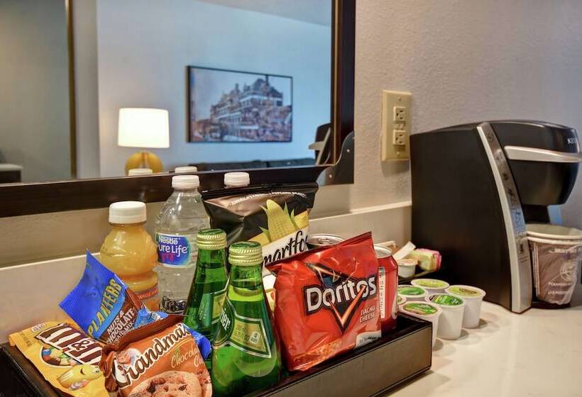 Люкс Премиум, Embassy Suites By Hilton Montgomery Hotel & Conference Ctr