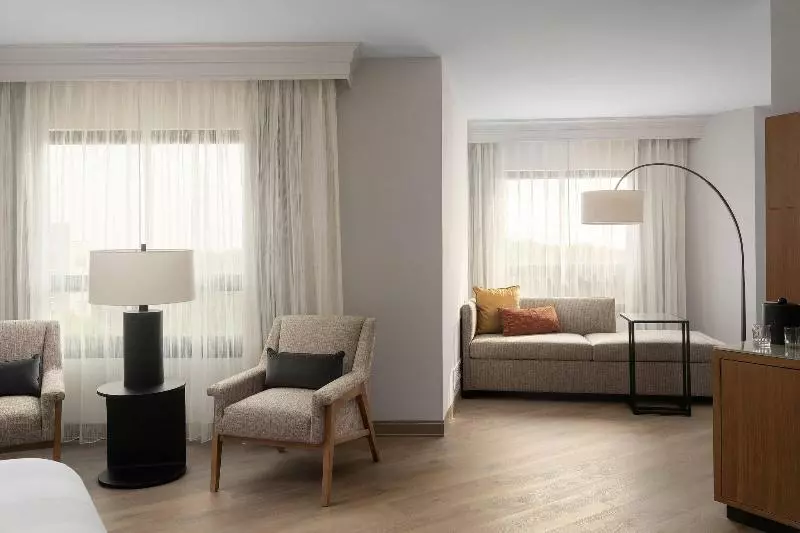 استودیو استاندارد با تخت کینگ, Fort Collins Marriott