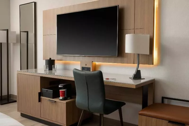 استودیو استاندارد با تخت کینگ, Fort Collins Marriott