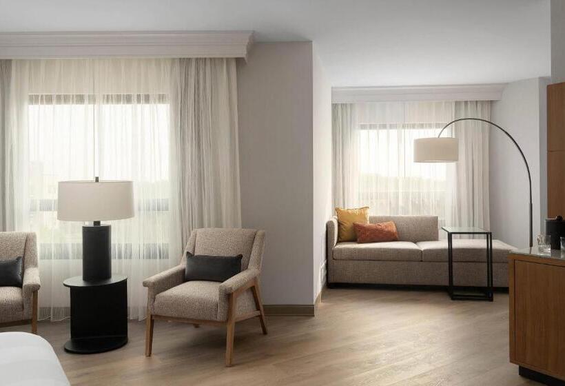 스탠다드 스튜디오 킹침대, Fort Collins Marriott