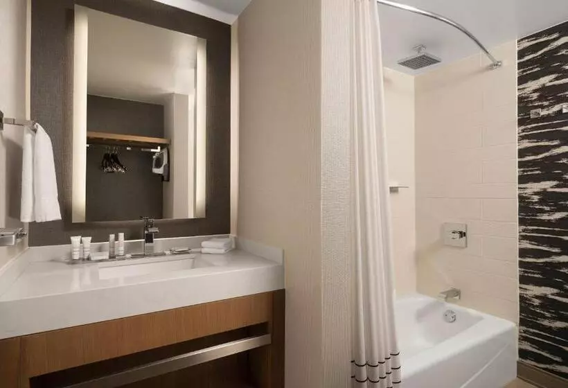اتاق استاندارد با 2 تخت دوبل, Fort Collins Marriott