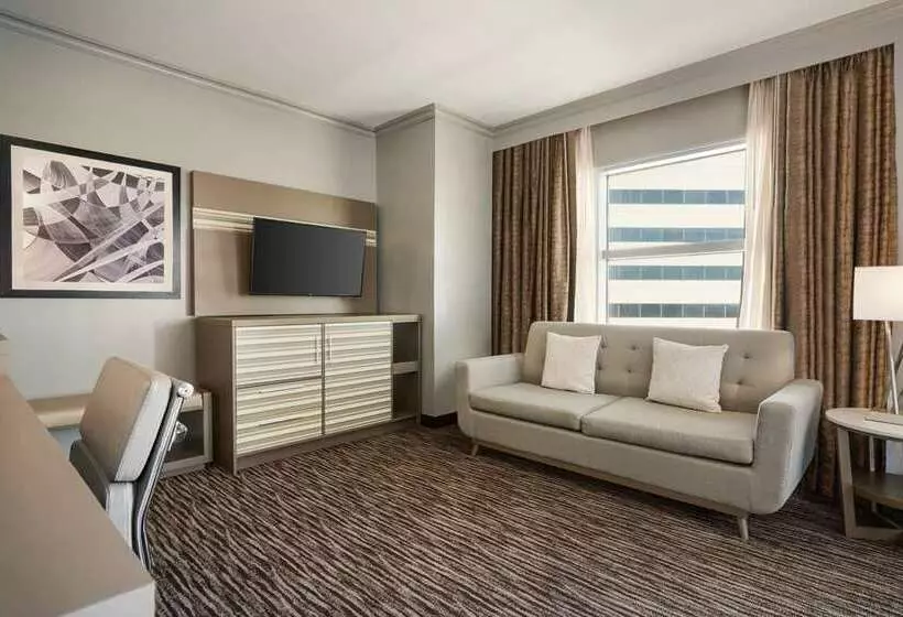 سوئیت با تخت بزرگ, Hilton Melbourne, Fl