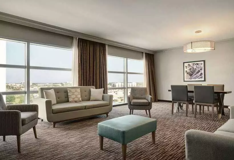 سوئیت با تخت بزرگ, Hilton Melbourne, Fl