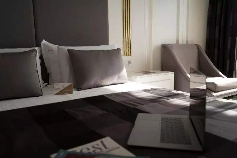 クイーンサイズベッドのスタンダードルーム, Kimpton Hotel Enso, An Ihg