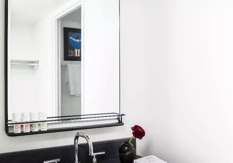 キングサイズベッドのスタンダードルーム, Kimpton Hotel Enso, An Ihg