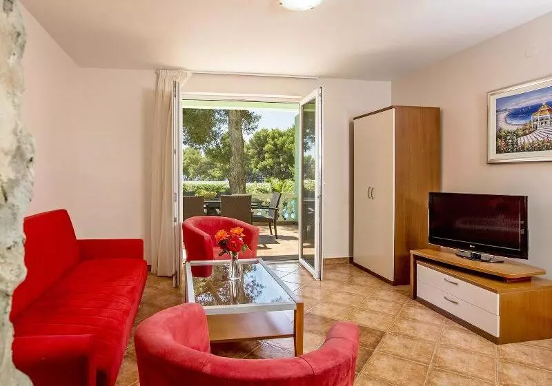 デラックスルーム, La Quinta Inn By Wyndham Savannah Midtown