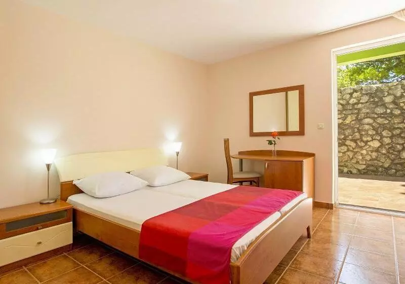 デラックスルーム, La Quinta Inn By Wyndham Savannah Midtown
