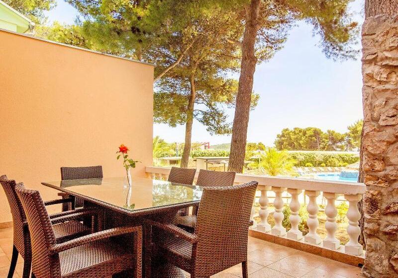 디럭스 룸, La Quinta Inn By Wyndham Savannah Midtown