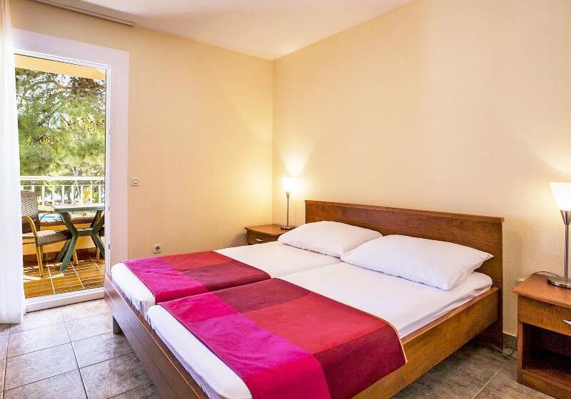 디럭스 룸, La Quinta Inn By Wyndham Savannah Midtown