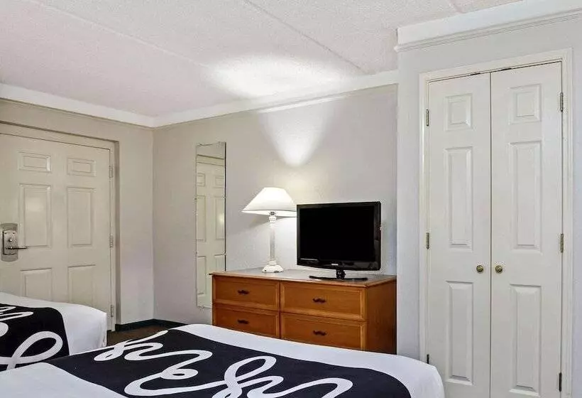 ２ダブルベッドのスタンダードルーム, La Quinta Inn By Wyndham Stockton
