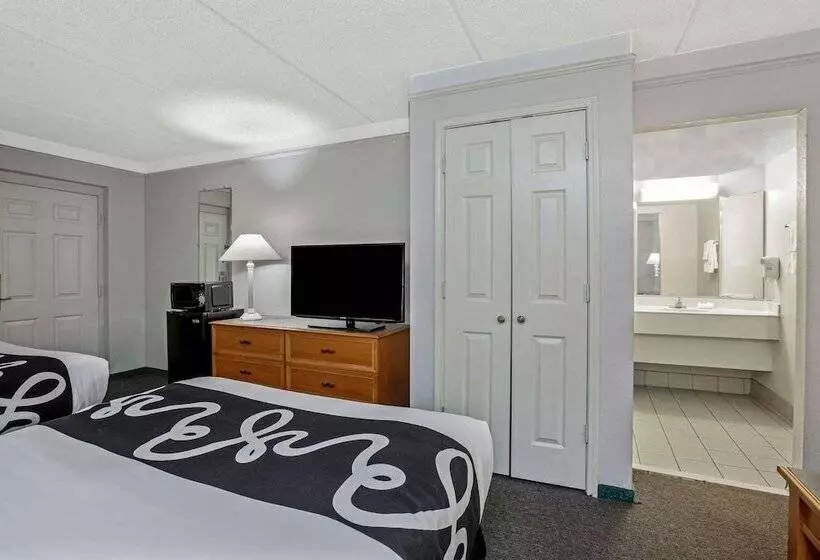 ２ダブルベッドのスタンダードルーム, La Quinta Inn By Wyndham Stockton