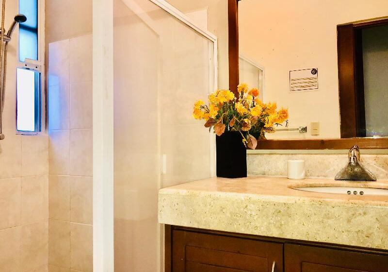 스탠다드 룸, Little America Hotel Flagstaff