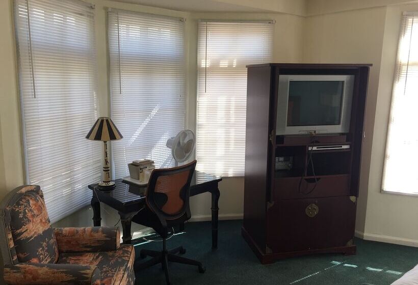 Номер Deluxe, Marina Inn