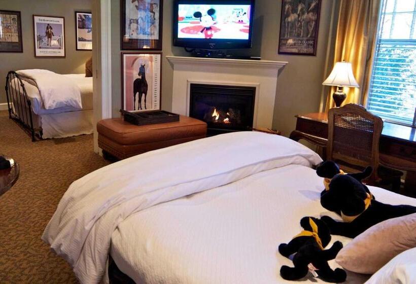 جناح, Mill House Inn