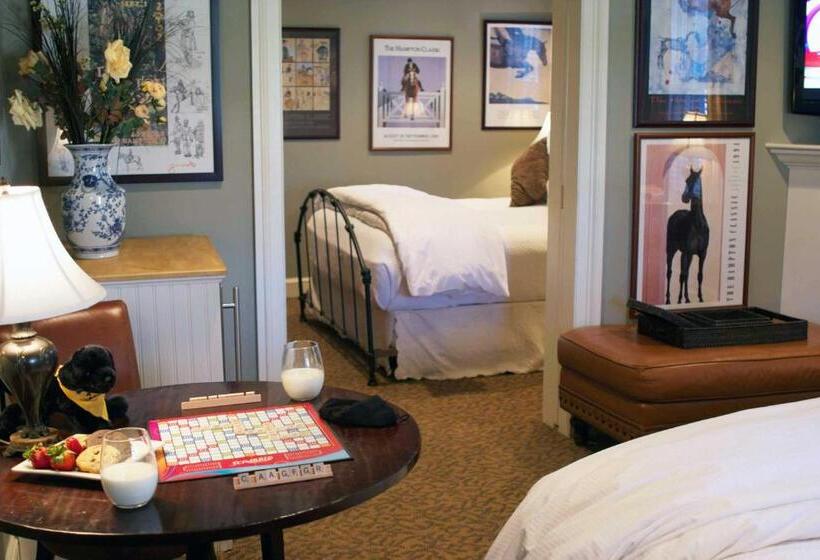 جناح, Mill House Inn