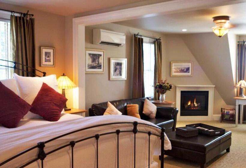 جناح, Mill House Inn