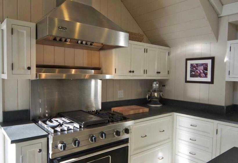 منزل غرفة نوم واحدة, Mill House Inn