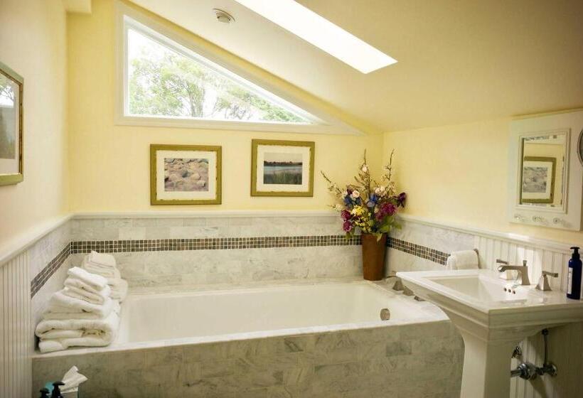 غرفة قياسية, Mill House Inn