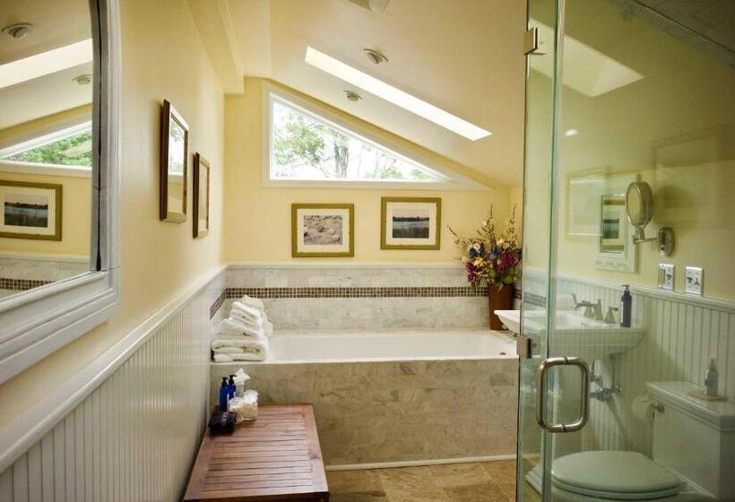 غرفة قياسية, Mill House Inn