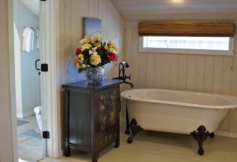 منزل غرفة نوم واحدة, Mill House Inn