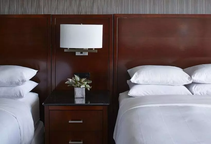 ２ダブルベッドのスタンダードルーム, Minneapolis Marriott Southwest
