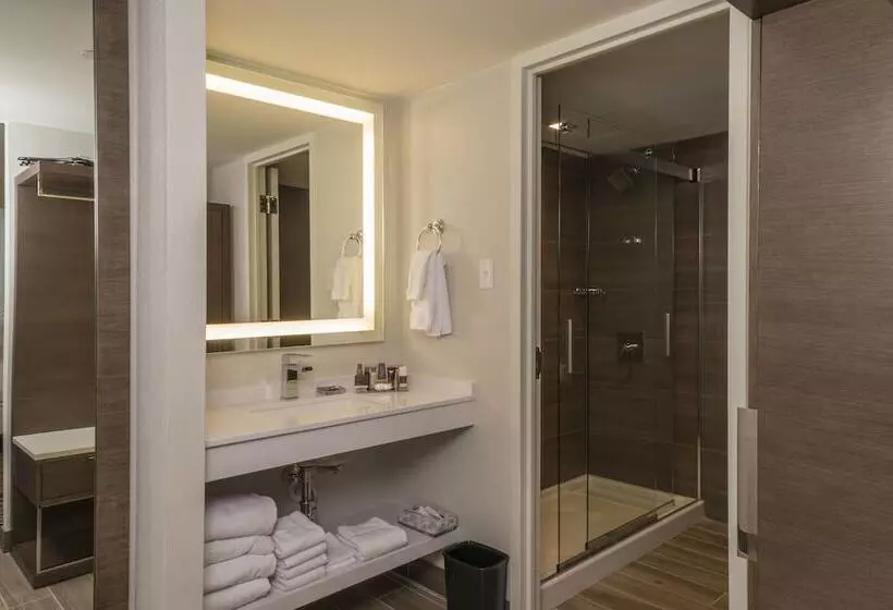 クラブスイート, Minneapolis Marriott Southwest