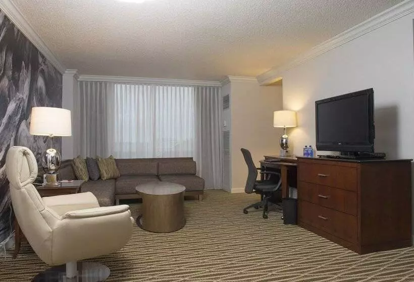 クラブスイート, Minneapolis Marriott Southwest