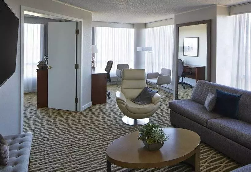 クラブスイート, Minneapolis Marriott Southwest