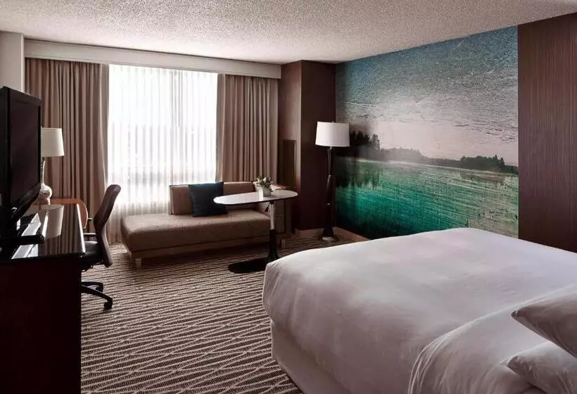 キングサイズベッドのデラックスルーム, Minneapolis Marriott Southwest