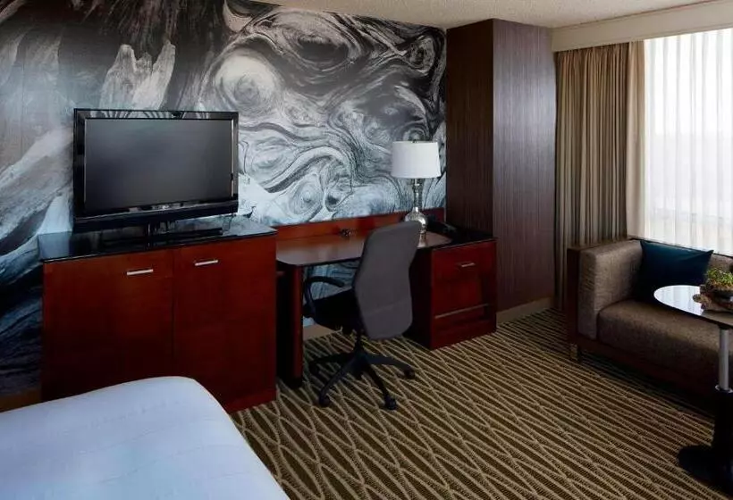 キングサイズベッドのエクゼクティブルーム, Minneapolis Marriott Southwest
