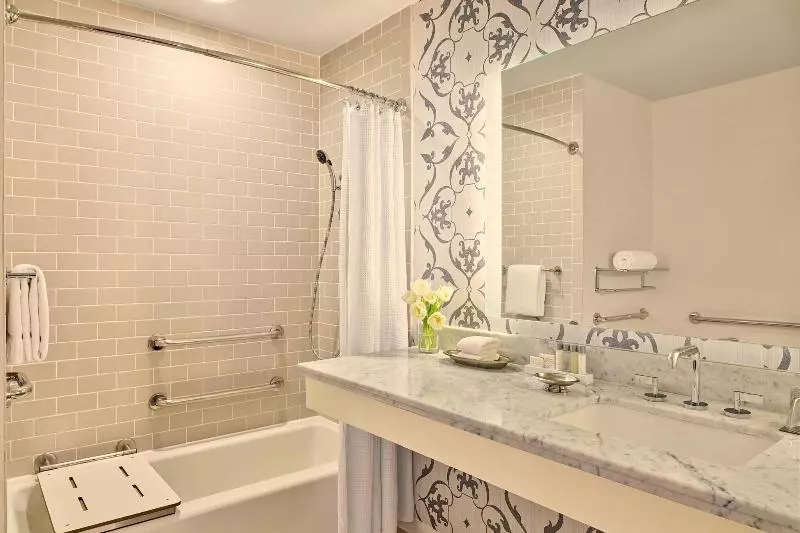 اتاق استاندارد با تخت بزرگ, Morrison House Old Town Alexandria, Autograph Collection