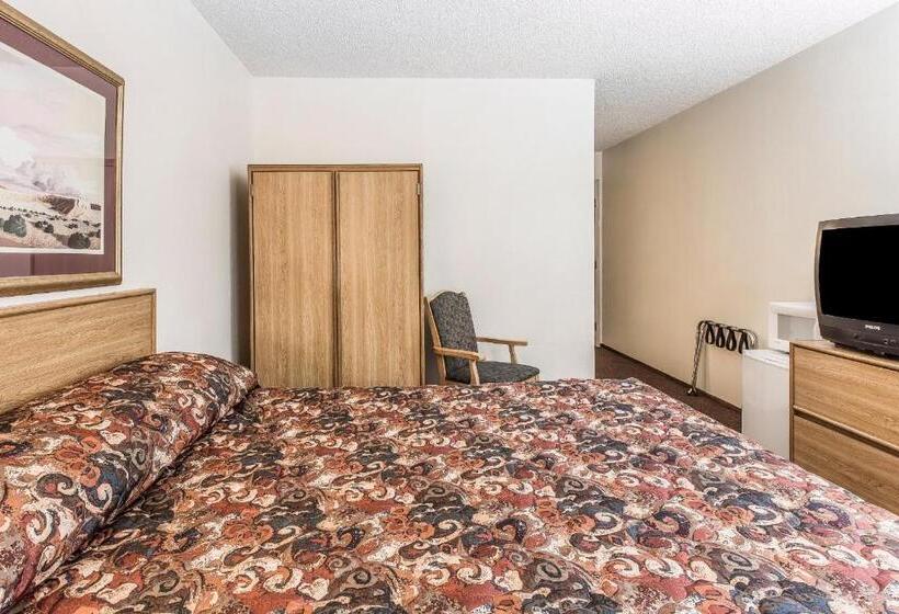 Номер Стандарт, Rodeway Inn