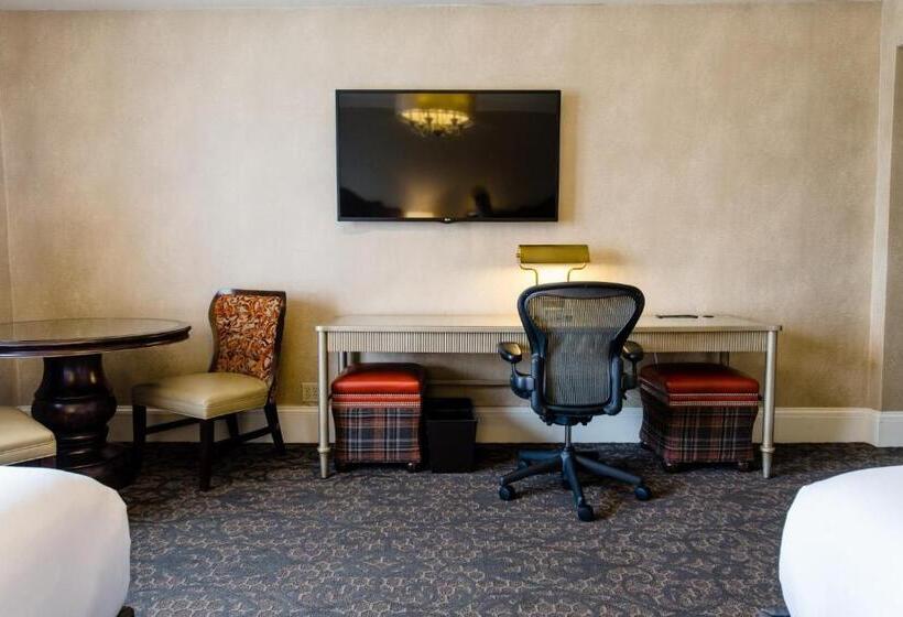 수피리어 룸, The Lenox