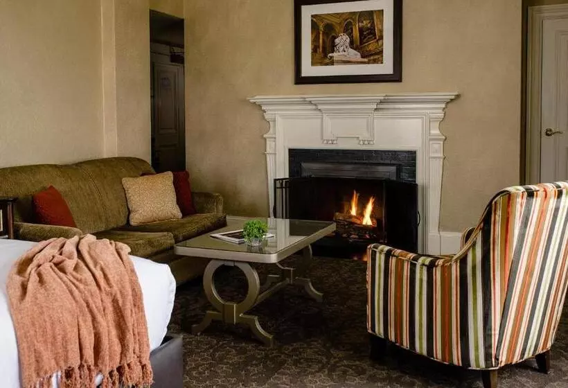 اتاق استاندارد چهار تخته, The Lenox