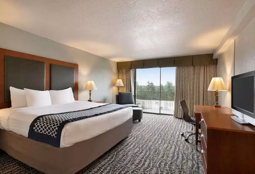 ダブルベッドのスタンダードスタジオ, Baymont By Wyndham Bremerton Wa