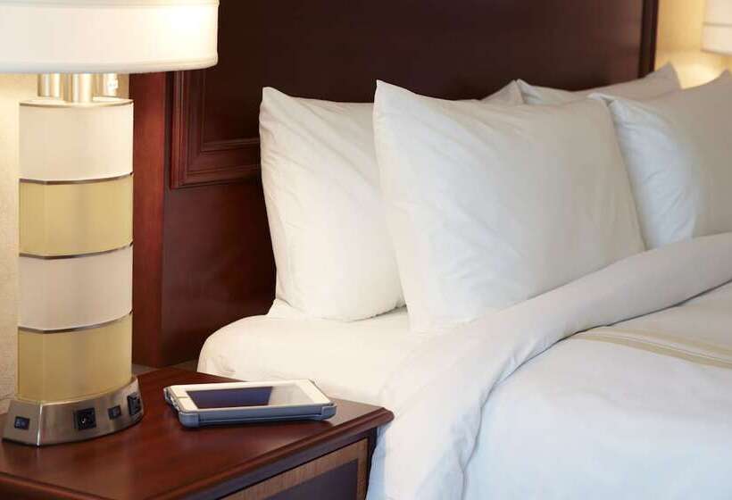 Номер Стандарт Двуспальная Кровать, Columbus Airport Marriott
