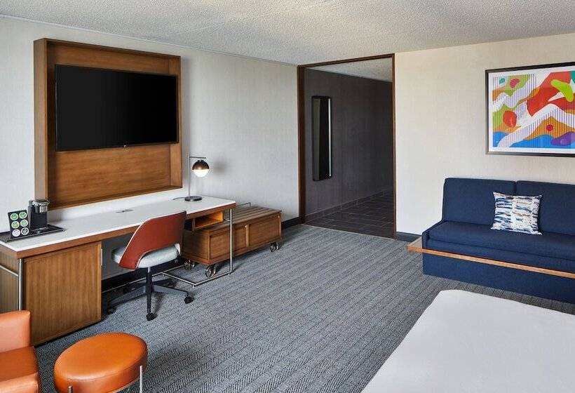 이그제큐티브 룸, Courtyard By Marriott Detroit Downtown
