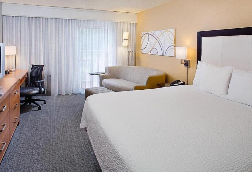 غرفة قياسية سرير كينج, Courtyard Montvale