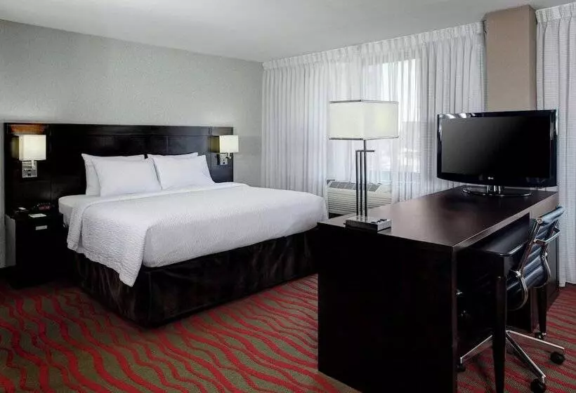 スイート, Courtyard By Marriott St. Cloud