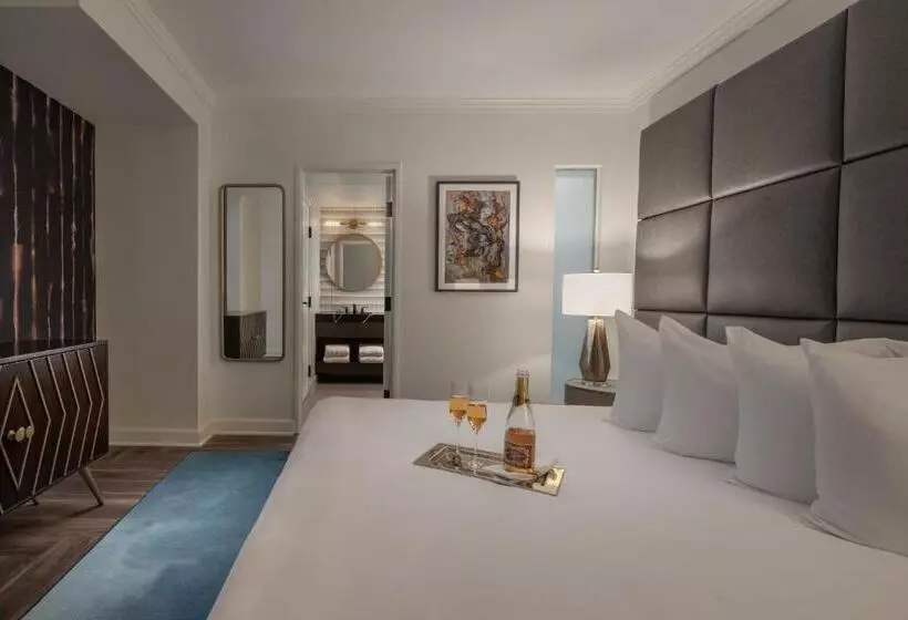 سوئیت با تخت بزرگ, Deco