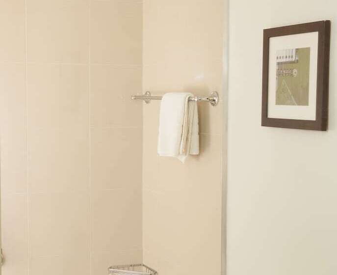 سوییت, Embassy Suites By Hilton Nashville Airport