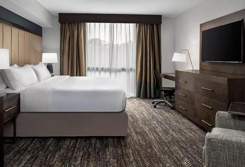 ２ベッドスイートルーム, Embassy Suites By Hilton Nashville Airport