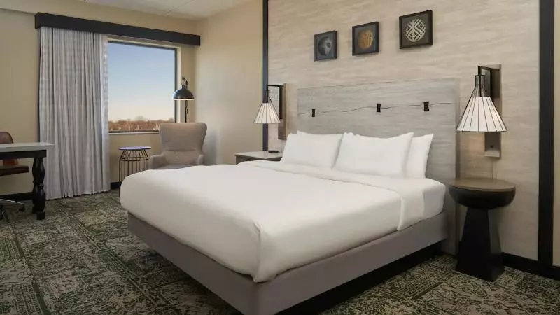 اتاق استاندارد برای معلولان, Hilton Appleton Paper Valley