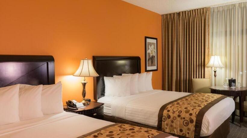 غرفة سوبيريور, Oakland Airport Executive