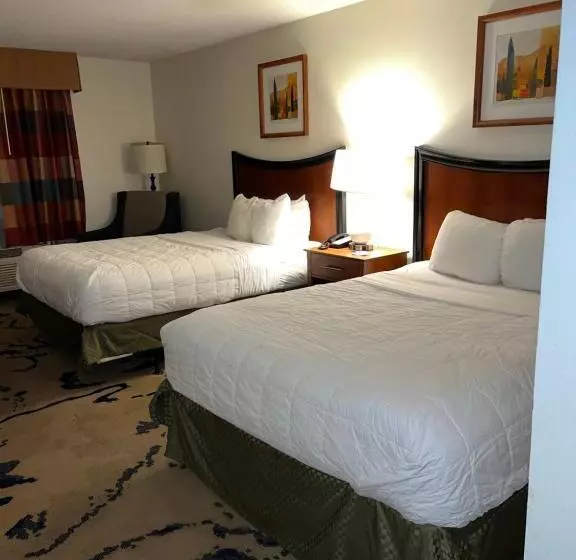 身障者適用スタンダードルーム, Quality Inn And Conference Center Greeley Downtown
