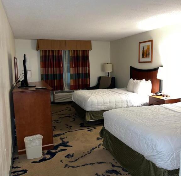 장애인을 위한 스탠다드 룸, Quality Inn And Conference Center Greeley Downtown