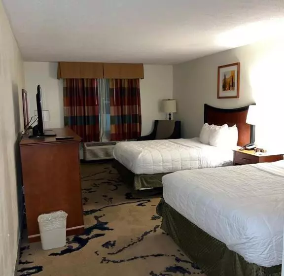 身障者適用スタンダードルーム, Quality Inn And Conference Center Greeley Downtown