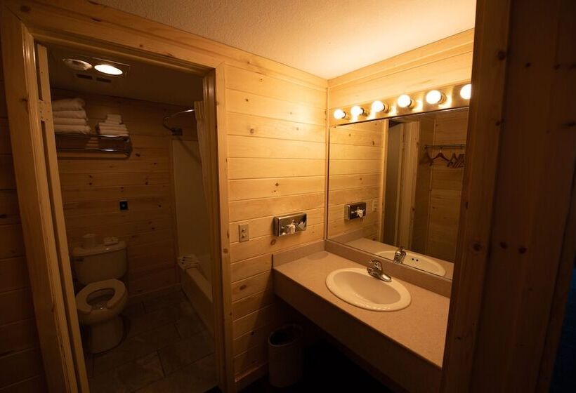 חדר דלוקס, Quality Inn & Suites Beachfront